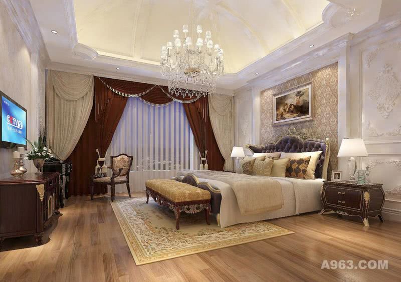 卧室的设计充满了欧式风格的特色，整个氛围都格外浪漫，优雅。所采用的家居也均具有品质，给业主一个舒适的休息环境。福星华府装修提供了部分家具。
