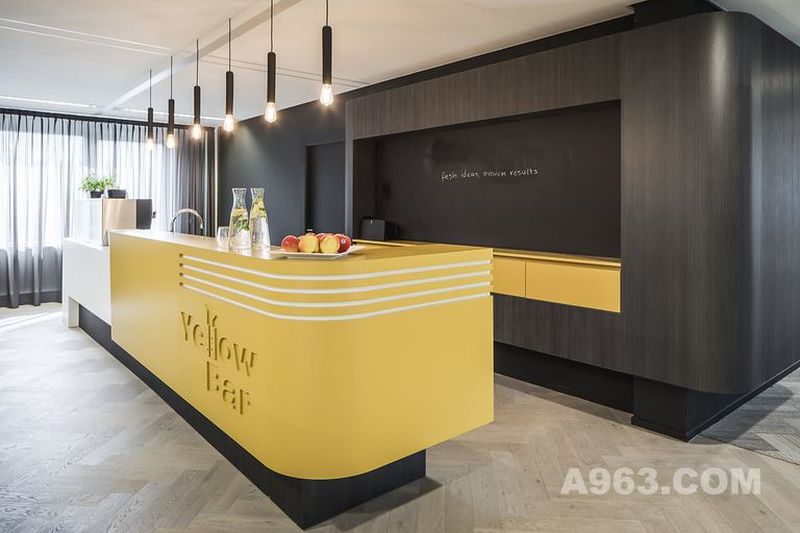 【库客设计】IT顾问Yellowtail的新办公室
