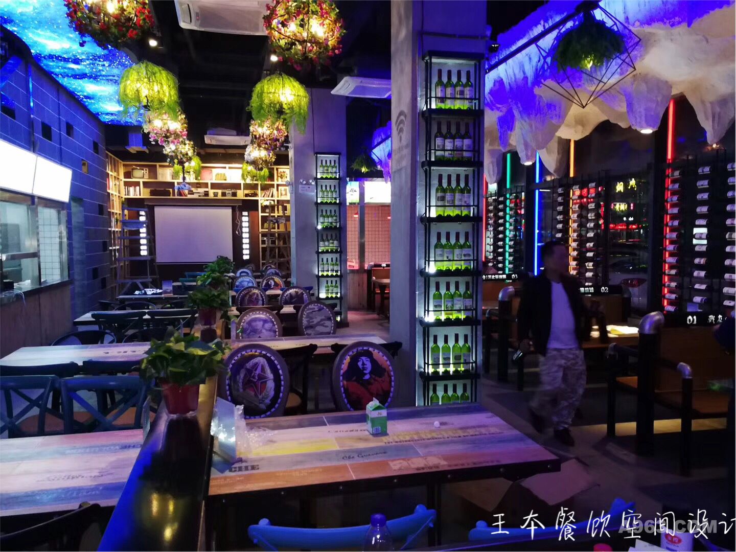 芜湖战友蚝情烧烤店装修设计，王本设计师，主题餐饮店装修设计，一层就餐大厅654