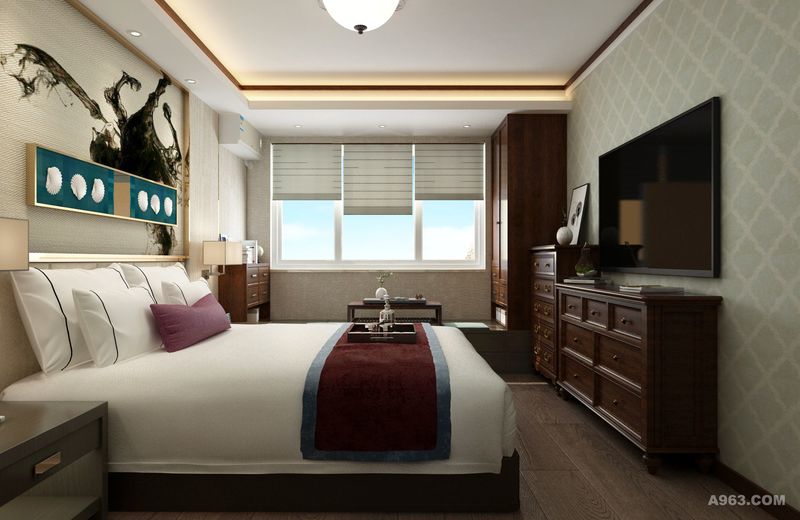 深木色的柜体与浅色壁饰对比相融，卧室空间显得温馨又轻松。