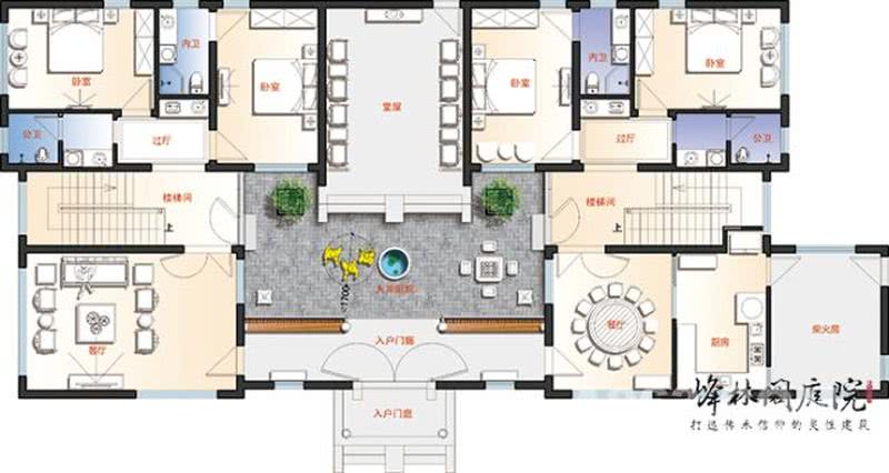 一层平面布置图
一楼在平面布局上将静区休息空间的卧室安排在整个建筑的后向，与公共空间进行动静分区，满足主人相对私密的空间感受；
建筑前向西北方作为接待的大会客厅，建筑的东北方为厨房与餐厅，整个空间通过回廊进行连接。
功能例表：天井、堂屋、卧室4间（内卫）、大会客厅、厨房、餐厅、柴火房、楼梯间、回廊 