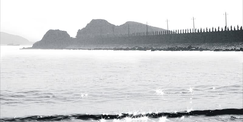 莲花岛酷似一尊水上卧观音平凫在普陀山前的莲花洋上。