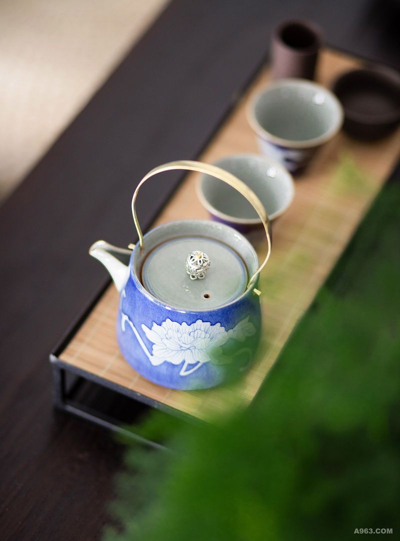 茶壺，裝的下生活的器物