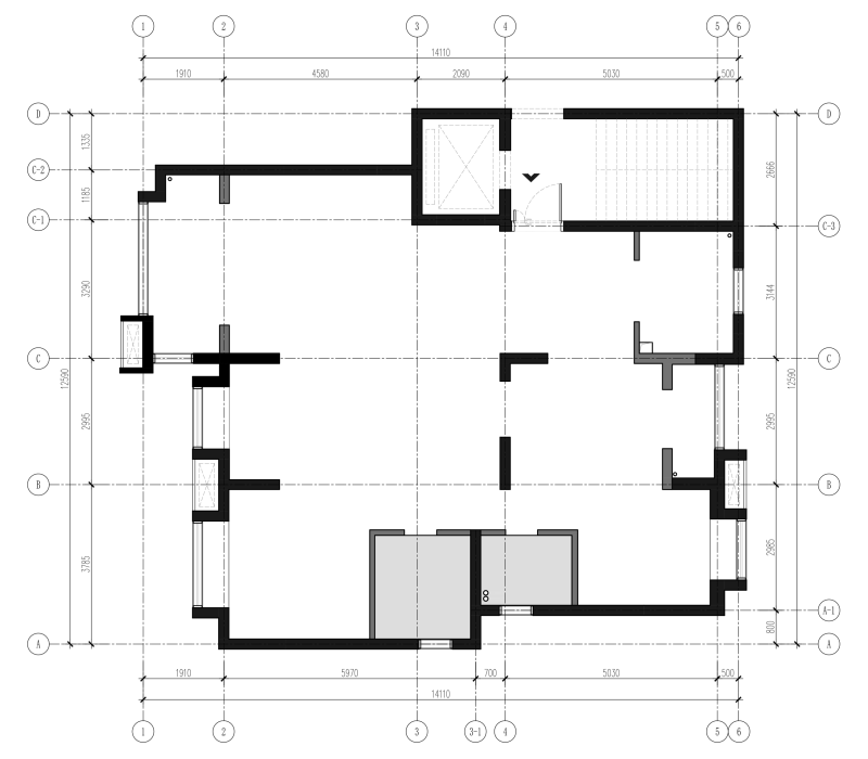 原始户型是三房的居住空间，空间承重墙固定锁死空间属性