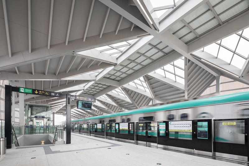 姜峰|杰恩设计打造最前沿轨交空间设计一体化——青岛地铁13号线