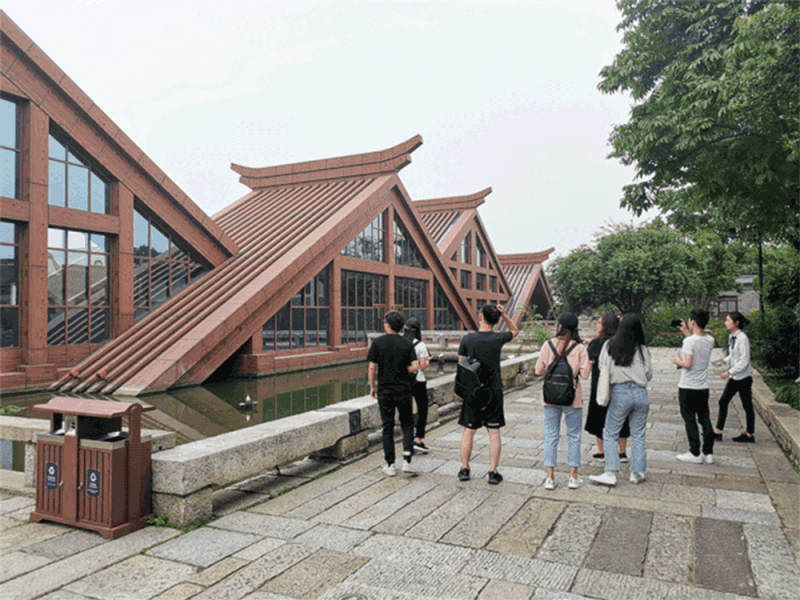 上海历史文化之根，一座漂浮于湖水中的博物馆
——广富林文化遗址