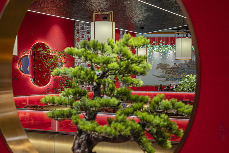 粤港澳大湾区最大的北京烤鸭连锁店空间装饰设计
