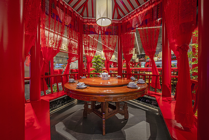 粤港澳大湾区最大的北京烤鸭连锁店空间装饰设计