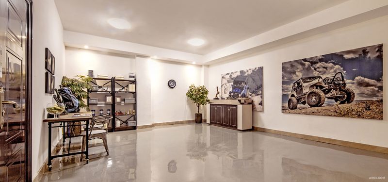 休息厅
上海宝山正荣别墅样板房，上海西麦装饰设计工程有限公司设计师王振超作品