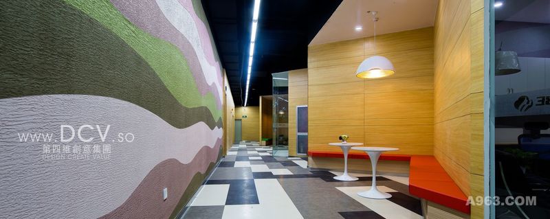 西安最明亮办公室装修设计-三八妇乐健康集团（太白南路金石柏朗）