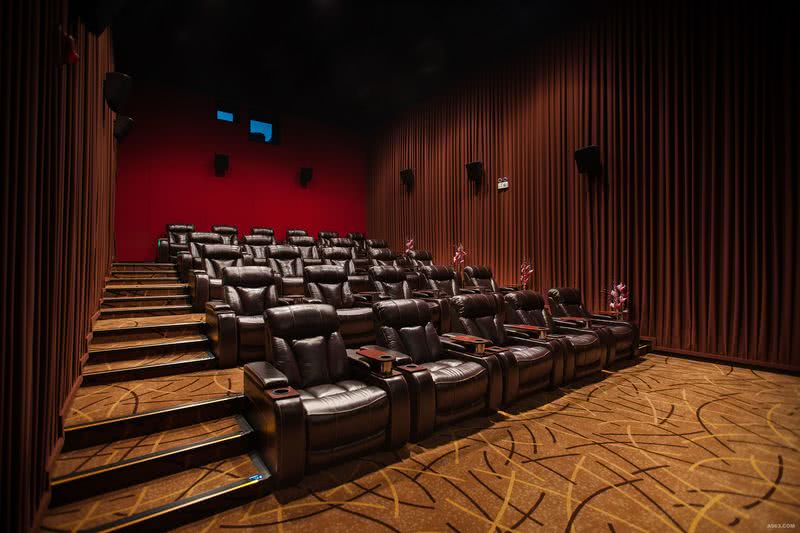 VIP影厅/私密性很强的VIP影厅采用芝华士座椅，增强贵宾观影体验。
