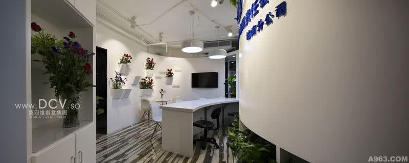 西安白色现代办公室设计-陕西中旅旅行社