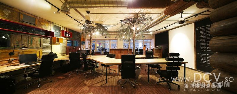 西安最专业工装室内设计公司-DCV第四维创意集团办公室