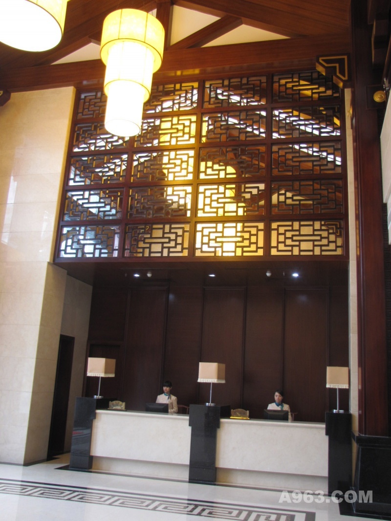 大堂5
阳明山阆苑酒店位于中国国家级自然保护区、国家AAA级旅游区阳明山，建筑
面积15000平方米，集会议培训和旅游接待休闲于一体的酒店。
