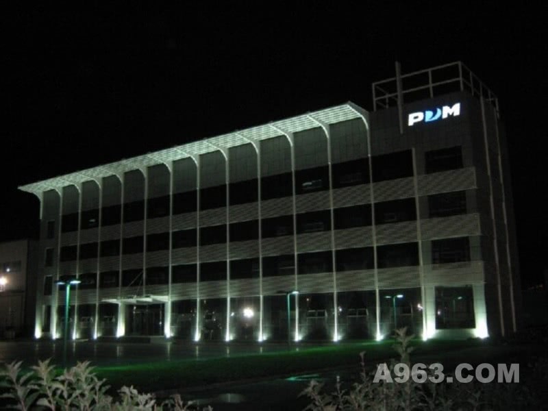 夜景实拍
派普办公楼竣工后的夜景实拍图