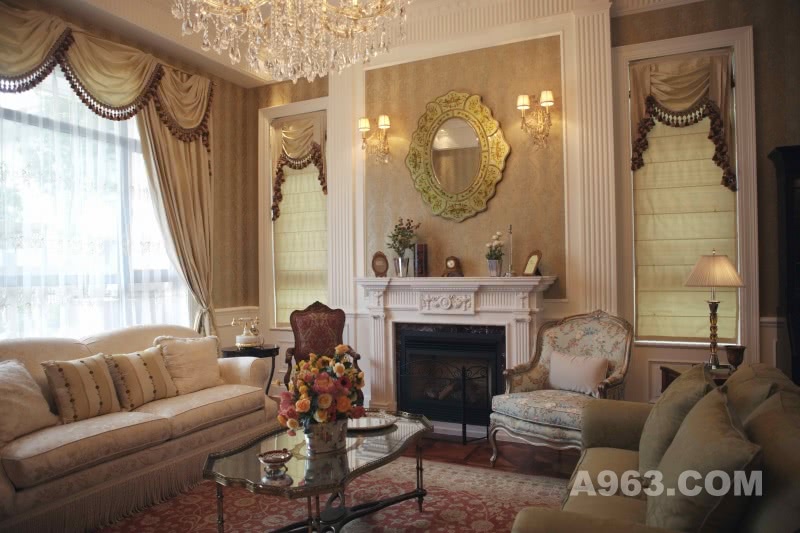 客厅一景
高贵典雅的纯美式风格