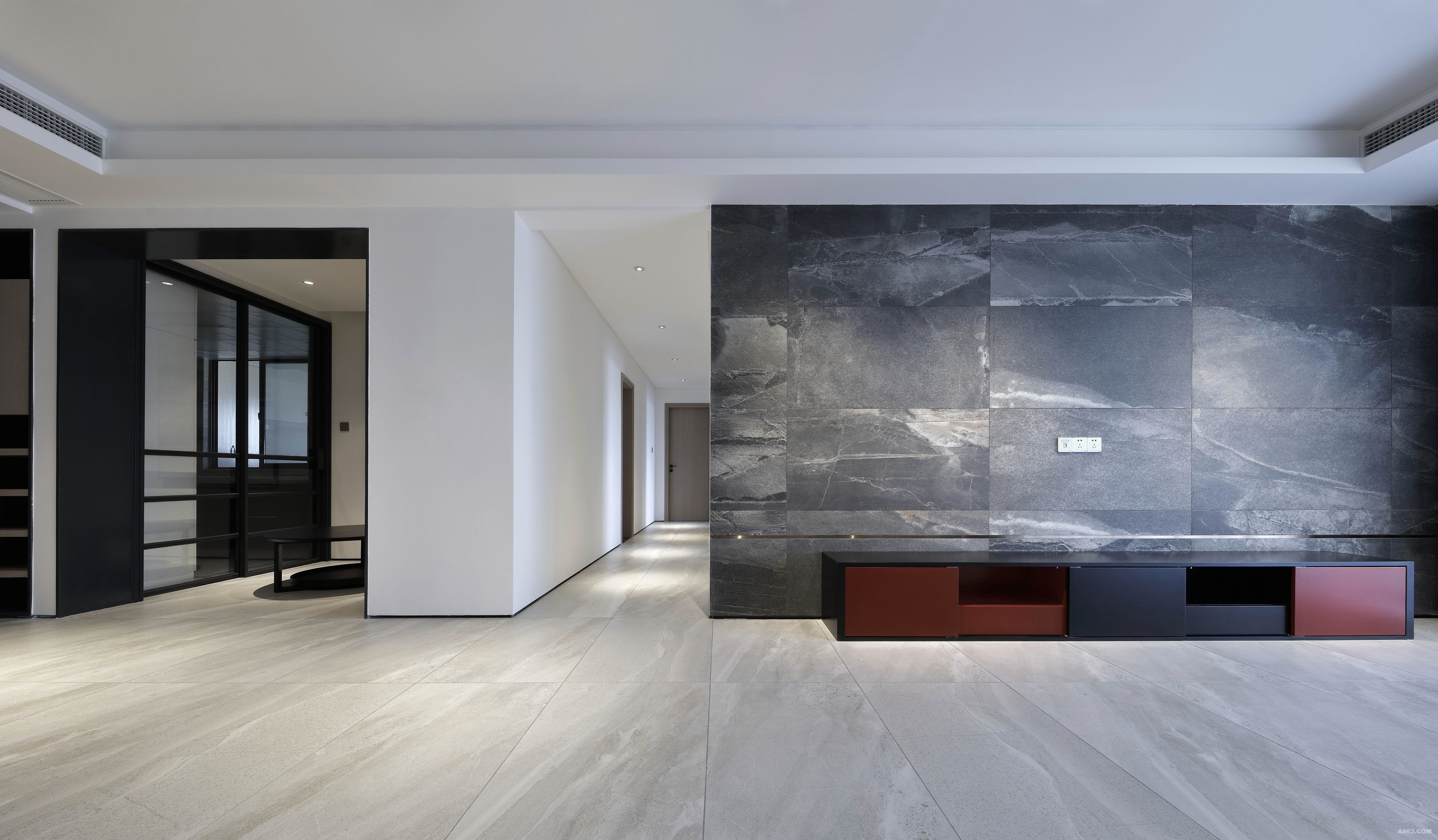 客厅
抽像有质感的材质配合窄边钛金拉丝面线条。为背景墙增加了细节。