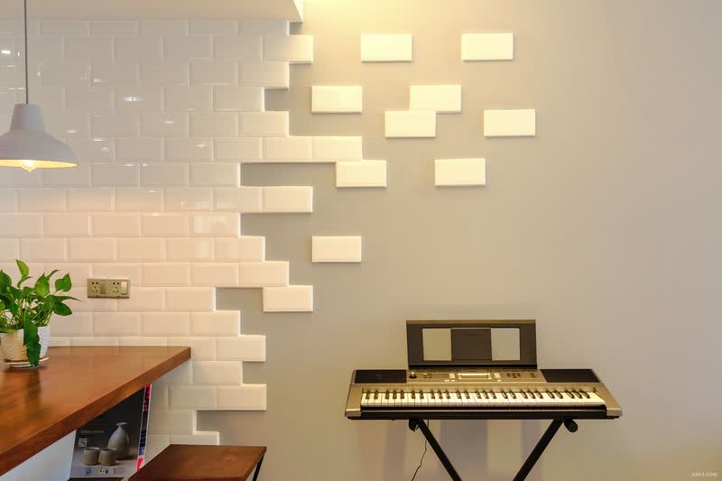 客厅一角：渐变的墙砖像跳动的音符一样