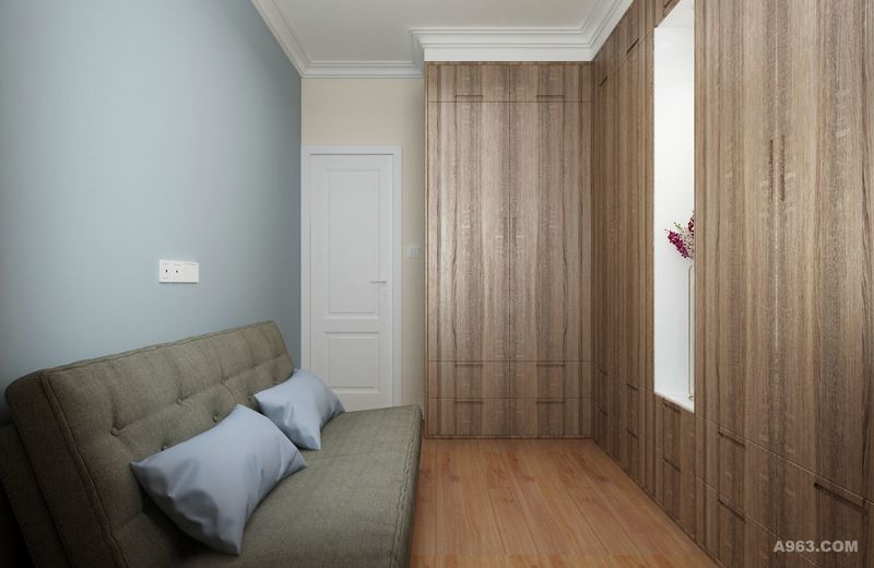 通体的壁柜设计使储物功能大大增强。木色的衣柜与地板构成了自然风。